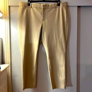 Crown & Ivy Cary Cropped Pant NWOT